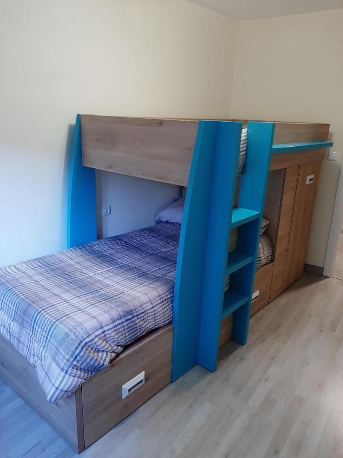 Ferienwohnung Piso Con Terraza En Felechosa Exterior foto